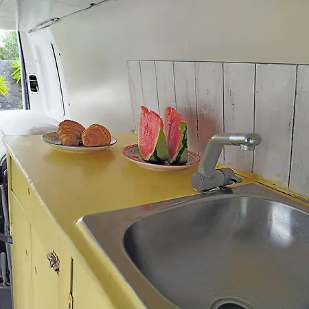 Slow-life Campervan, Kueche, Dusche, Queen-size Bett, Solar Appartement *